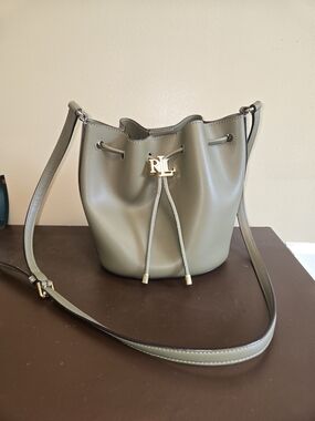 Lauren Ralph Lauren Olive Green Leather Drawstring Bucket Bag